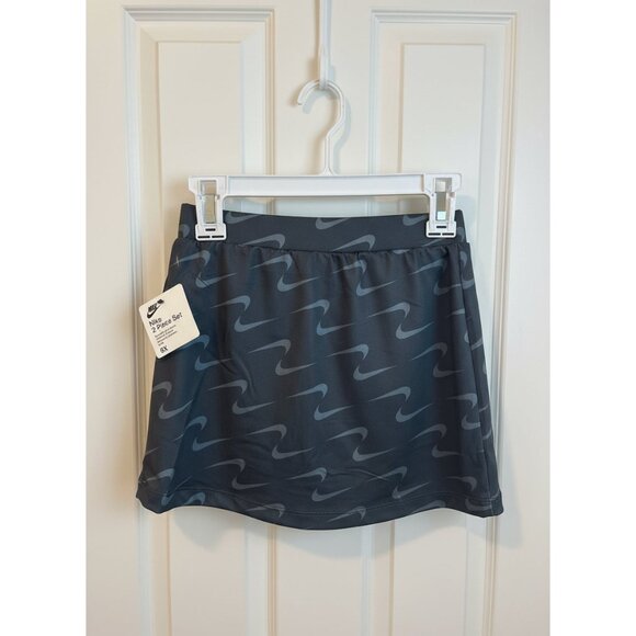 Nike Girls 6X Sweatshirt & Tennis Skirt Set - Picture 5 of 5